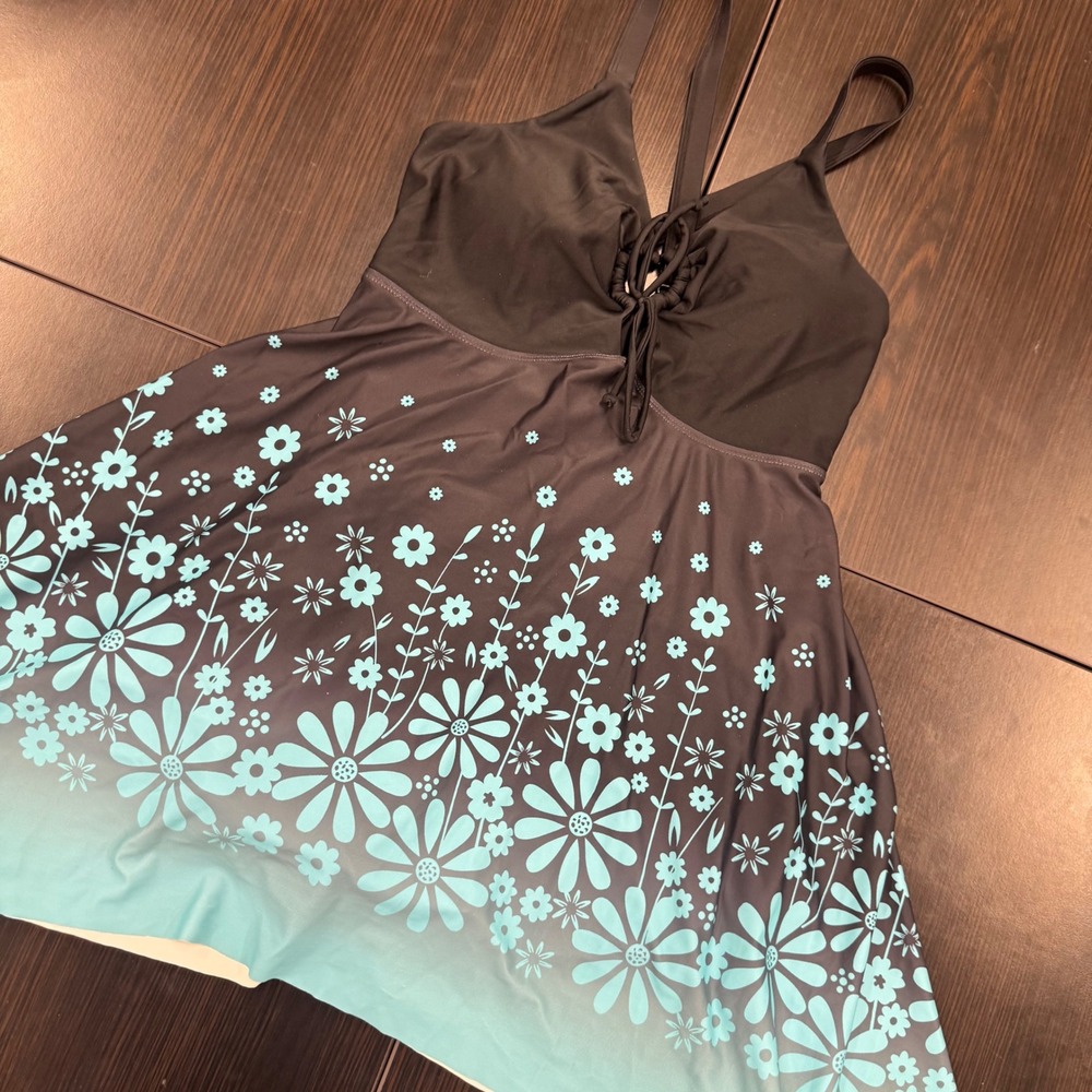 Hanna Nikole Swim Dress Women 12W Black Teal Floral Ombre EUC Sharkbite Hem